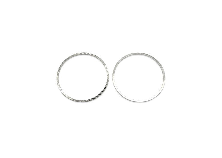 Anneau Fermé Rond texturé 30x1 mm Argenté x 1