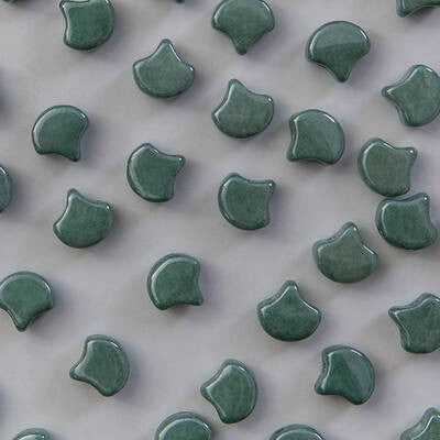 Ginkgo Bead 7.5 x 7.5 mm Green Luster x 10 g