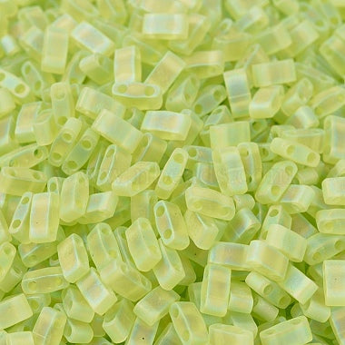 Half Tila Beads HTL-0143FR Mat Transparent Chartreuse AB x 10 g