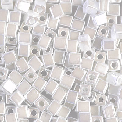 Square Beads 4 mm SB4-0420 White Pearl Ceylon x 10 g