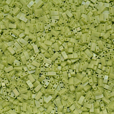 Half Tila Beads HTL-0416FR Mat Opaque Chartreuse AB x 10 g