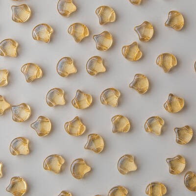 Ginkgo Bead 7.5 x 7.5 mm Transparent Champagne Luster x 10 g